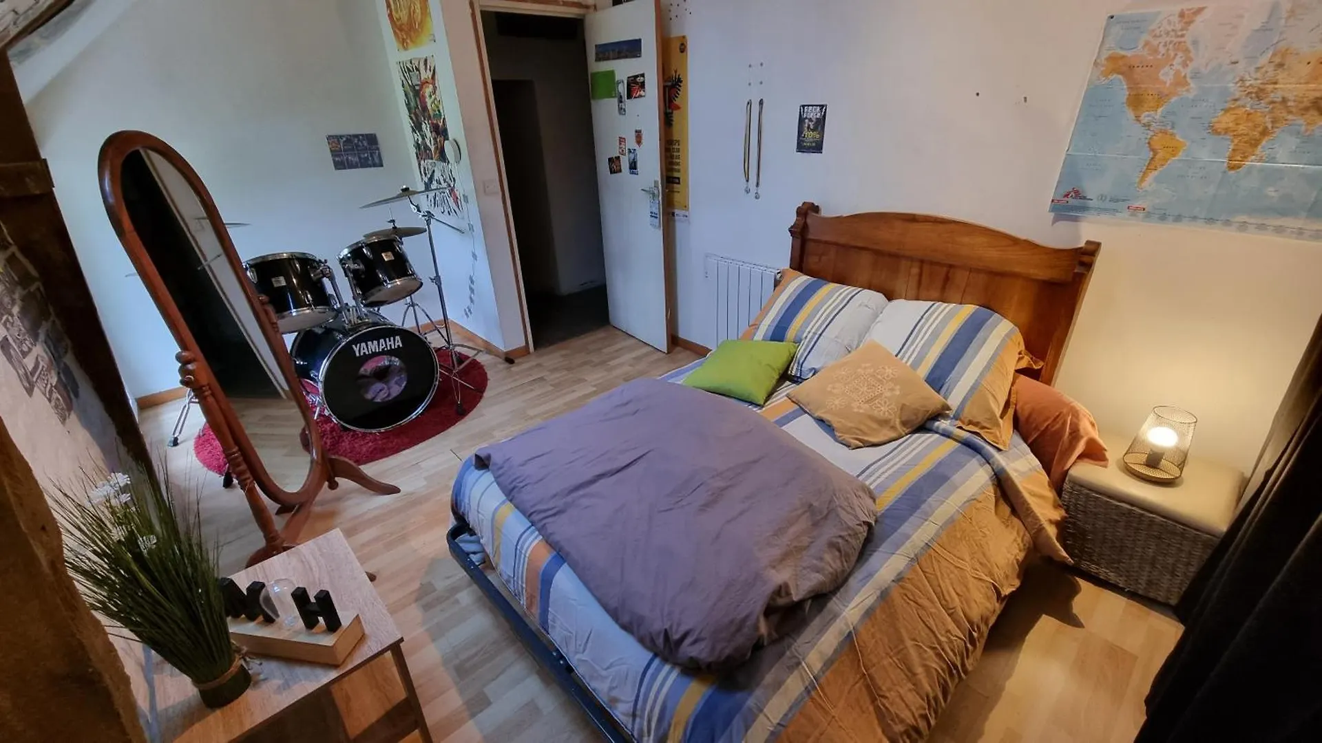 Séjour chez l'habitant Appartement Hâvre de paix à Broons